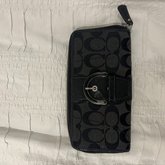 wallet - Picture 1 of 3